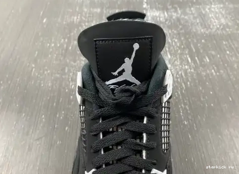 4 RETRO FQ8135-001 AIR THUNDER WHITE FQ8135-001  JORDAN 0504